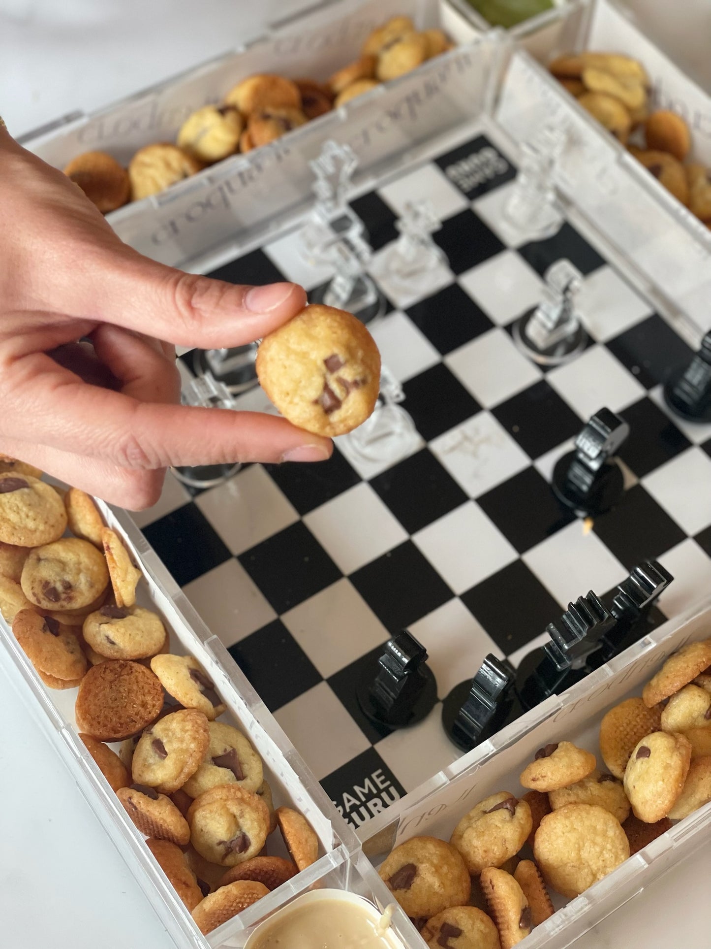 Chess Ramadan Tray - Croquant Mini Cookie Chips